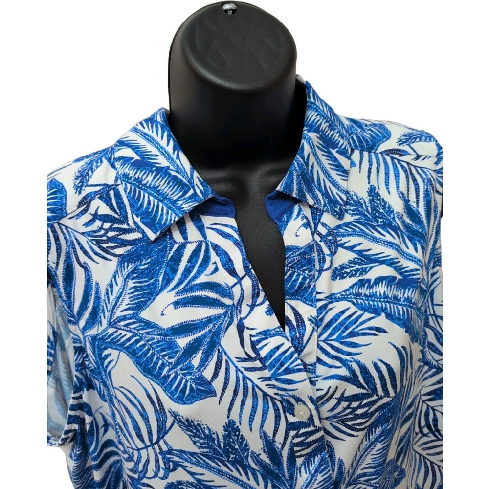 Foxcroft Women's Button-Up Sleeveless Shirt Size 1X Woman Blue Grotto Tropical